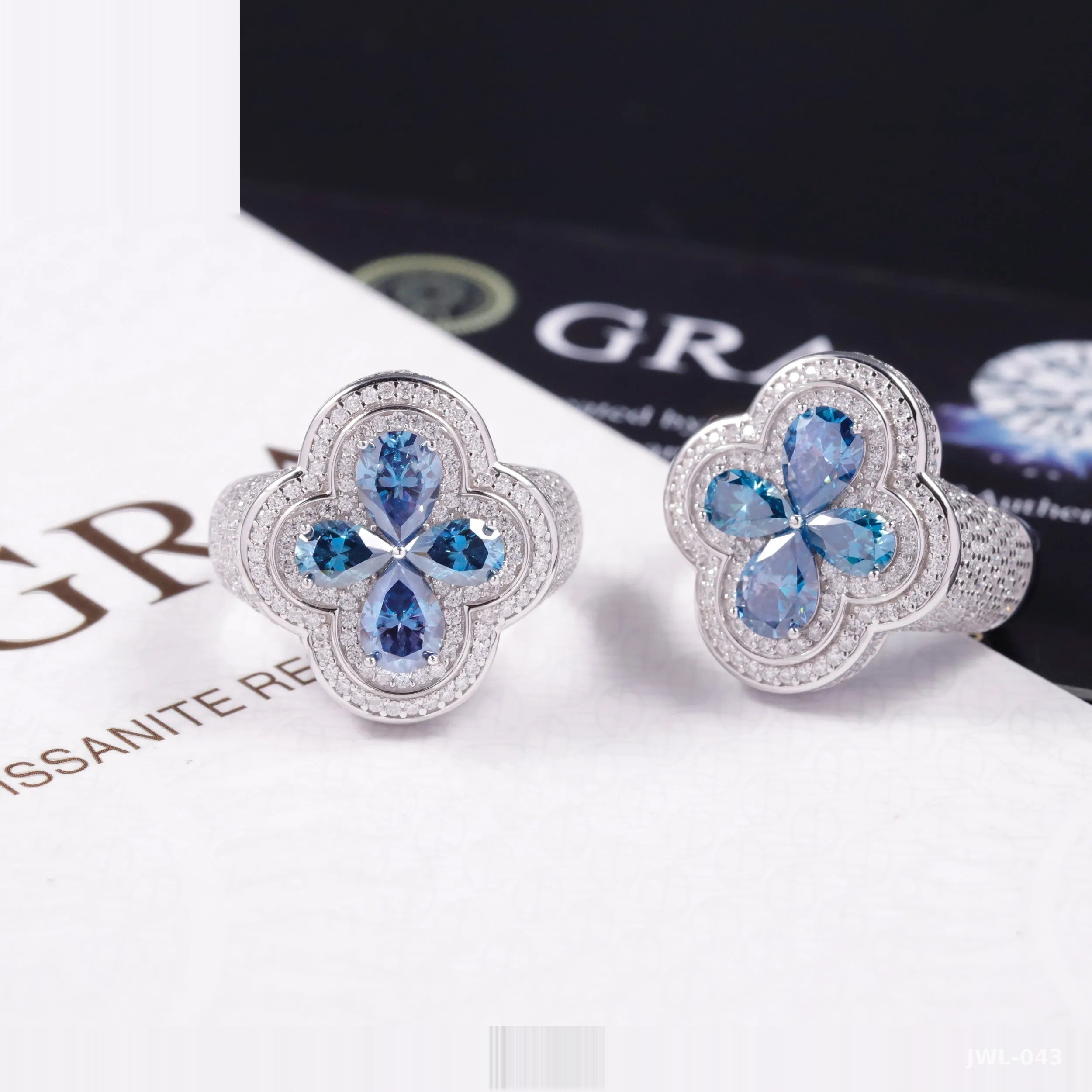 Iced Out Clover Cuban Ring · Pear Cut · 925 Silver · Moissanite