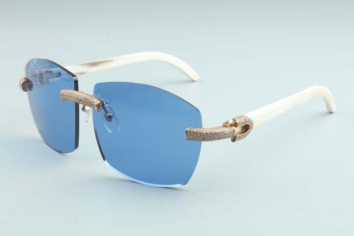 Small diamond sets sunglasses 8100903-B with tiger wooden arms and 58mm oval